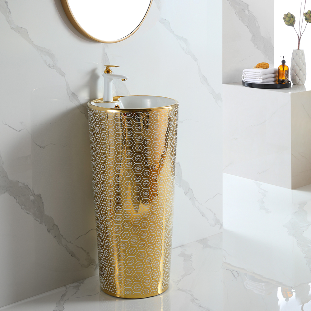 Luxury One Piece Bathroom Equipment Ceramic Toilets Sets and Basin Gold Toilet Bowl