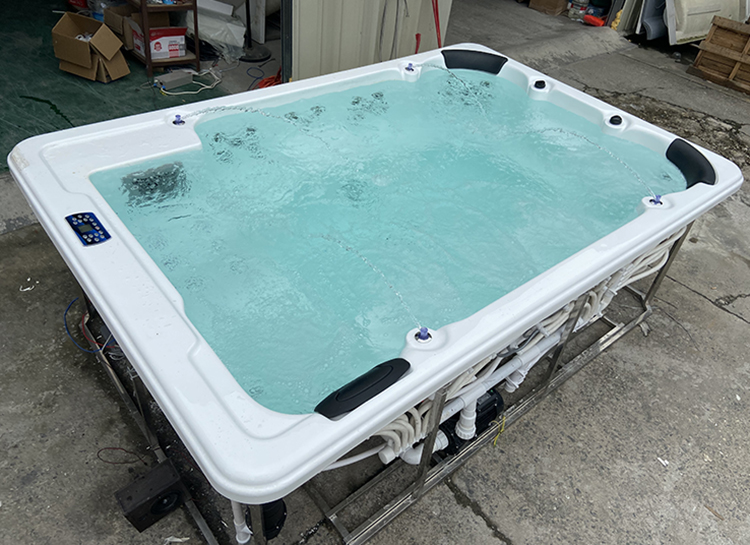 Large Outdoor Whirlpool Massage Bathtub Wood Fired Warm Swim Pool Hot Tub and Spas