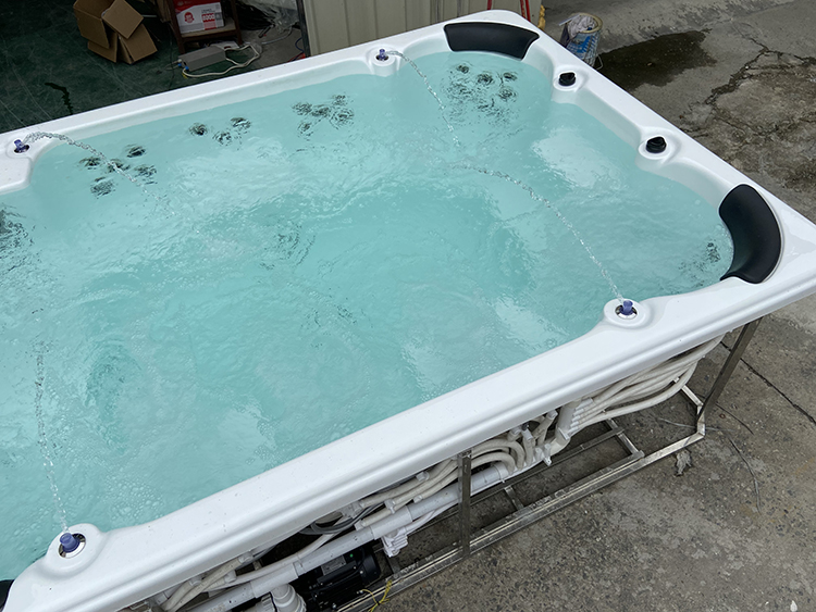 Large Outdoor Whirlpool Massage Bathtub Wood Fired Warm Swim Pool Hot Tub and Spas