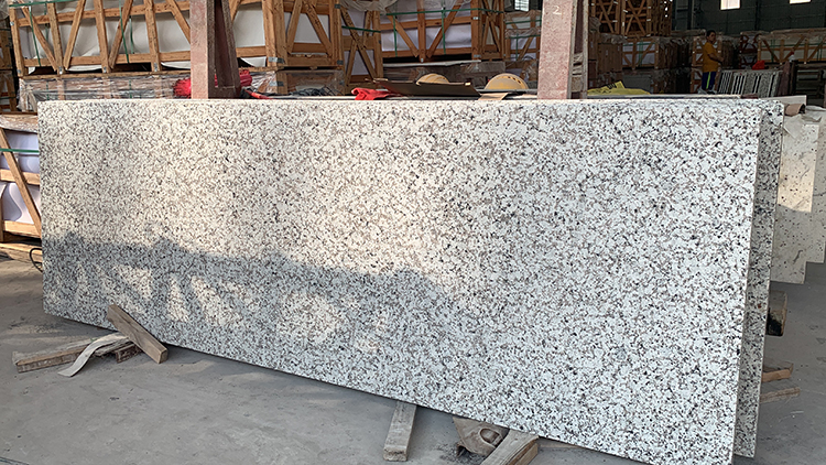 China Black White Grey Countertop Plate Table Top Paving Stone Floor Price Slab Granite for Floor and Wall