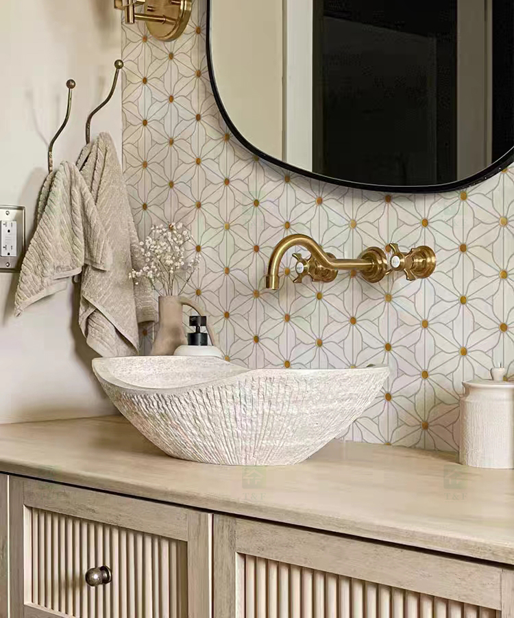 Waterjet Flower Pattern Marble Mosaic Brass Inlay Tile Mosaic Tile for Kitchen Backsplash and Bathroom Wall Tile