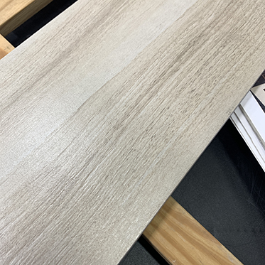 200*1000mm Full Body Porcelain Wood Plank Indoor Carrelage Hotel House Home Wooden Floor Tiles