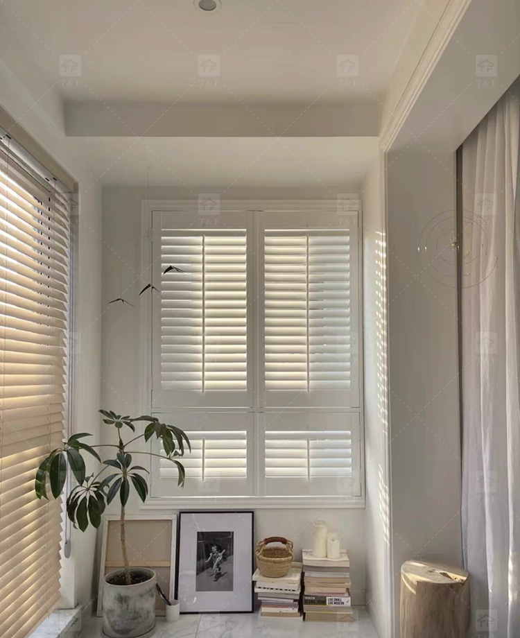 Modern Style High Quality Wooden Plantation Window Louver Western Style Adjustable Shutters Bathroom House Fashionable Window