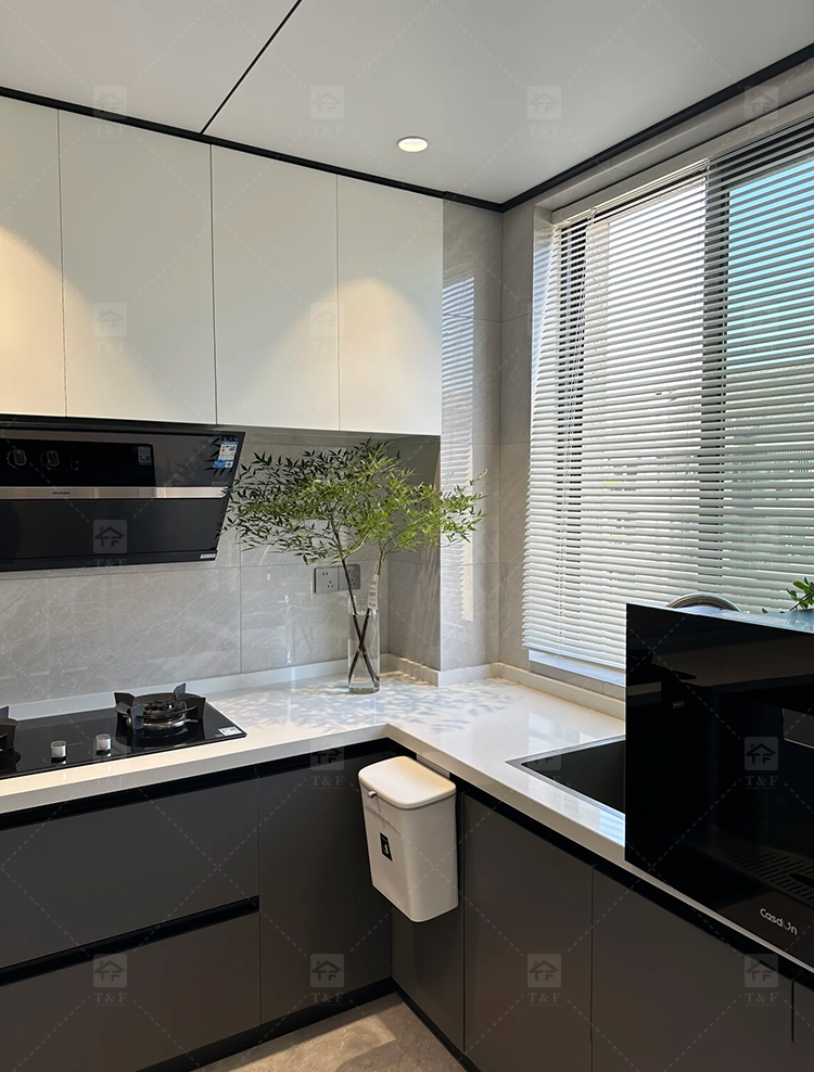 Hot New Modern Style Ready-to-Assemble Kitchen Cabinet Elegant Wardrobe for Kitchen Storage
