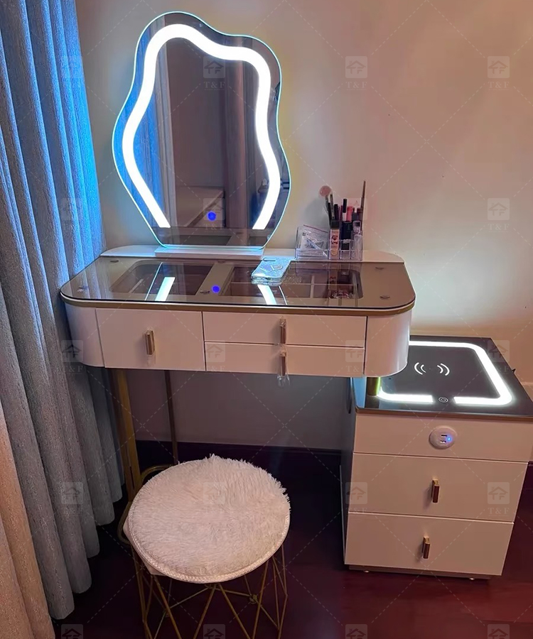 Modern Light Luxury Smart Vanity Dressing Table LED Mirror Wireless Charging Bluetooth Speaker Storage Cabinet Hotel Bedroom