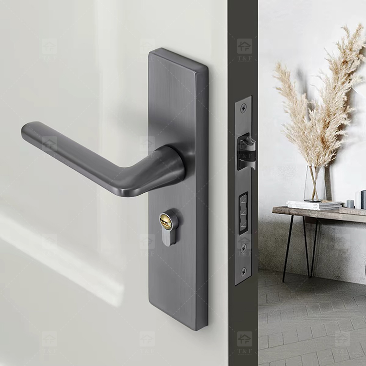 Interior Bathroom Bedroom Wood Handle Door Locks for Wooden Doors Modern Luxury Design Easy Installation Villa & Hotel Use