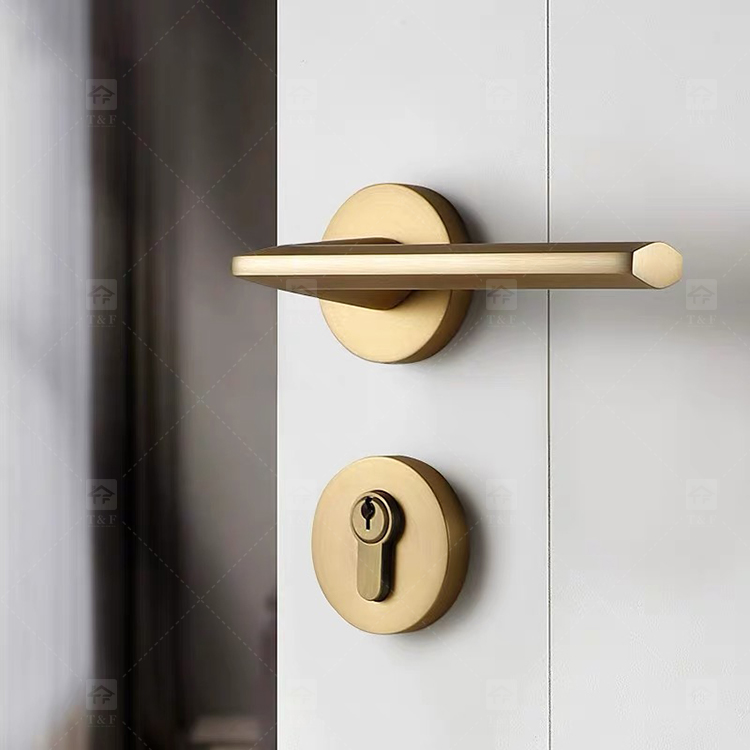 Premium Matte Gold Finish Door Lock Keyed Cylinder Modern Design for Hotels Apartments Durability Meets Style Easy
