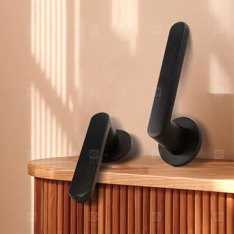 Matte Black Modern Minimalist Villa Door Handle Interior Wood Door Lever Lock Anti-Fingerprint Easy Clean Ambidextrous